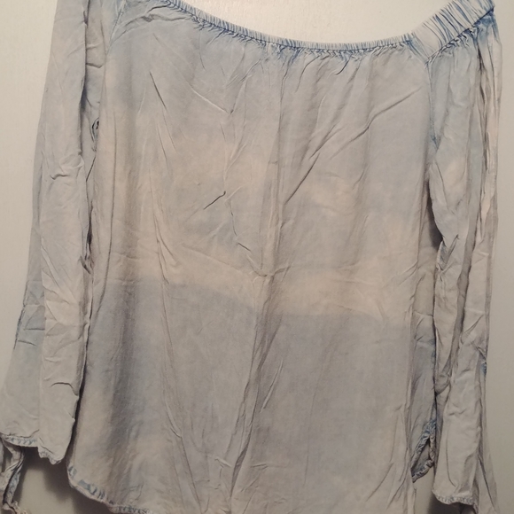 🆓 With $25 Dollar Purchase! Tramp blouse - Picture 6 of 6